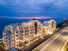 Onyx Beach Residence - Free Parking & Beach Access